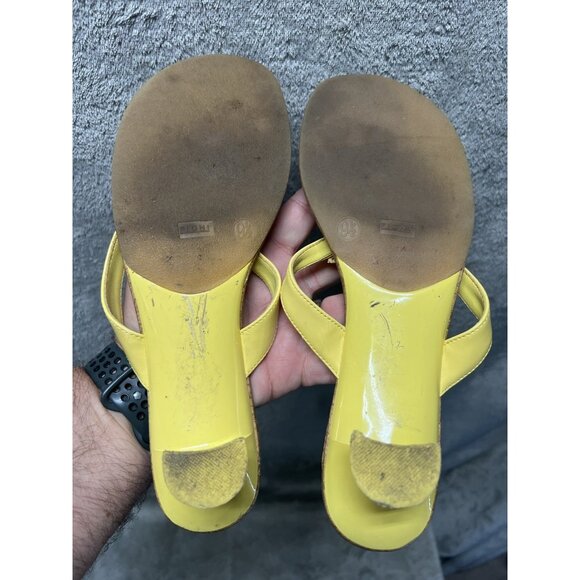 Vtg Y2k Fioni Women's 9.5 Sunflower Sandals Kitten Heels Yellow Leather Girly - Picture 8 of 8